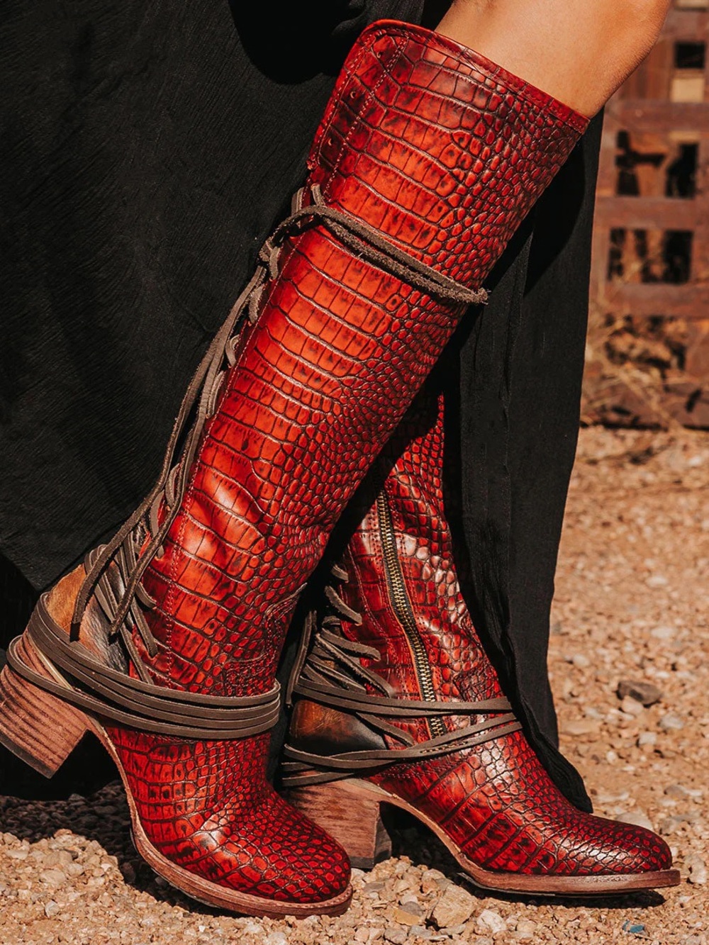 FREEBIRD Coal in red croc
